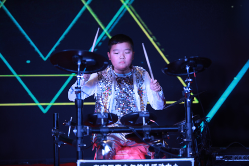 大禹漢光2018年“同心同行，共創(chuàng)未來”主題年會圓滿成功