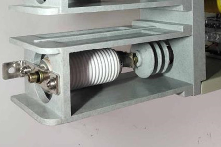 怎樣解決真空滅弧室漏氣？定期檢測(cè)有必要！